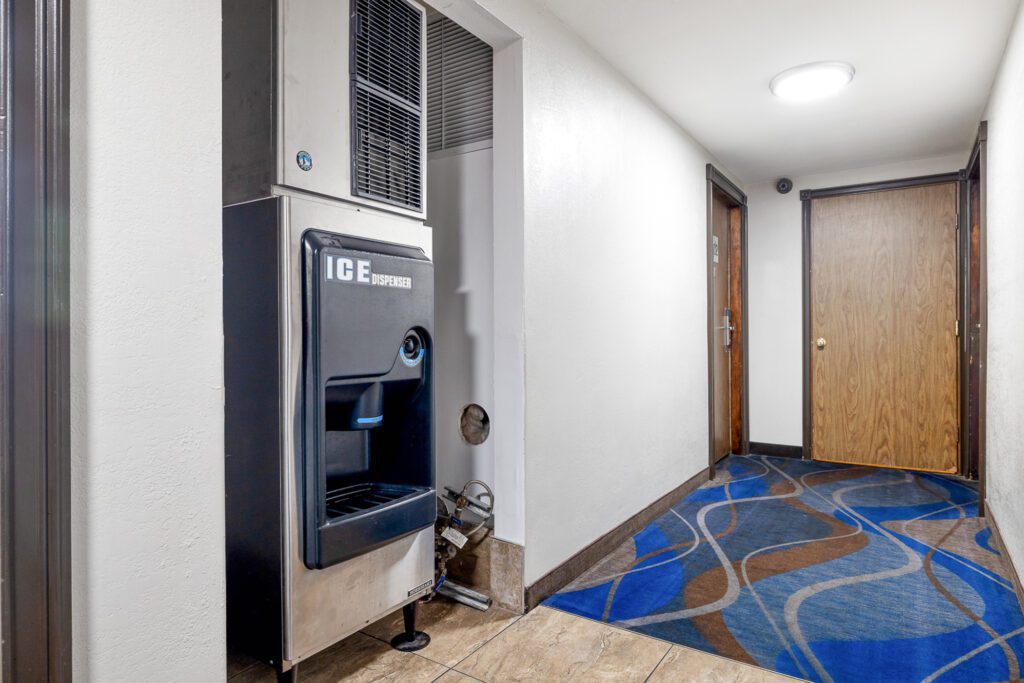 Ice machine at Kennewick Inn & Suites Tri Cities.